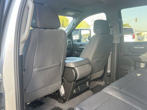 Used 2023 Chevrolet Silverado 2500 Custom w/ Gooseneck/5TH Wheel Package image 20