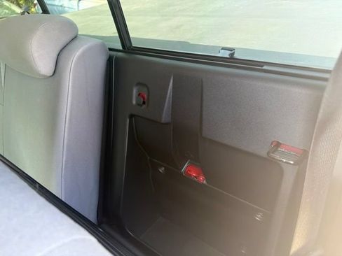 Used 2020 Toyota Tacoma SR w/ SR Convenience Package RWD image 19