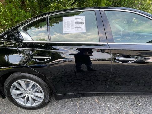 Used 2015 INFINITI Q50 Premium w/ Technology Package AWD/4WD image 10