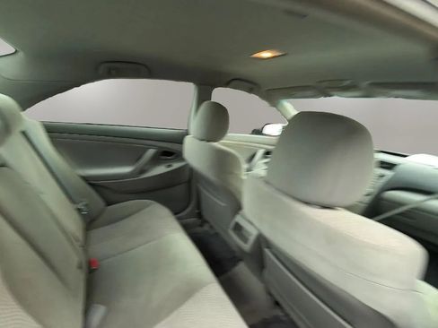 Used 2011 Toyota Camry LE w/ LE Extra-Value Pkg image 15