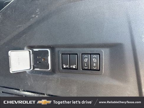 Certified 2021 GMC Yukon AT4 w/ Technology Package image 11