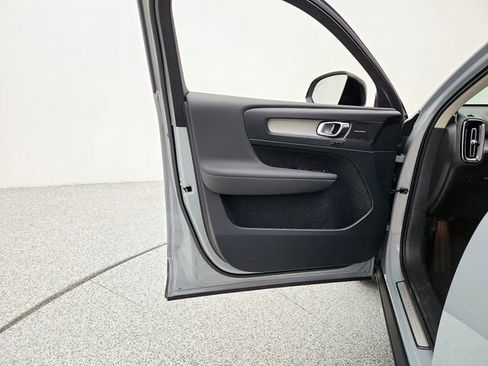 New 2026 Volvo XC40 B5 Ultra w/ Climate Package AWD/4WD image 27