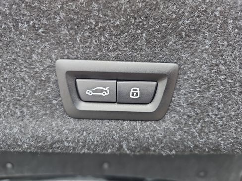 New 2026 BMW 330i Sedan w/ Premium Package image 14