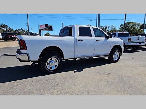 New 2026 RAM 2500 Tradesman AWD/4WD image 32