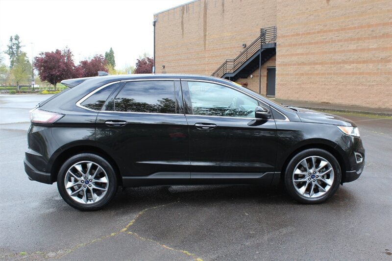 Used 2015 Ford Edge Titanium w/ Equipment Group 302A AWD/4WD image 5