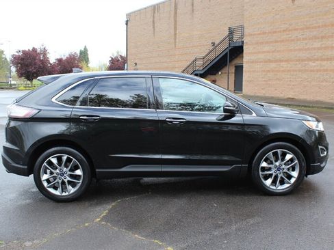 Used 2015 Ford Edge Titanium w/ Equipment Group 302A AWD/4WD image 5