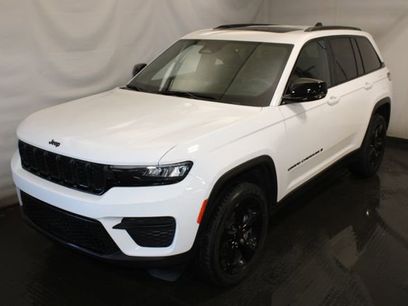 Used 2024 Jeep Grand Cherokee Altitude