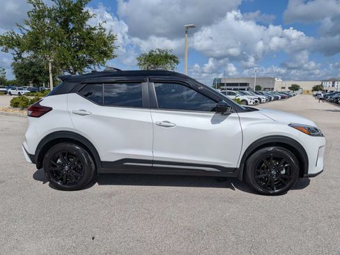 Used 2024 Nissan Kicks SR w/ SR Premium Package FWD image 4