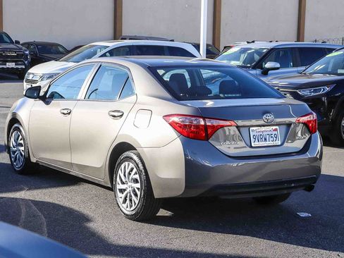 Used 2019 Toyota Corolla LE image 9