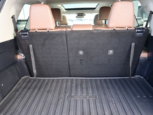 Used 2025 Toyota Grand Highlander AWD image 13