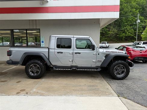 Used 2020 Jeep Gladiator Rubicon AWD/4WD image 2