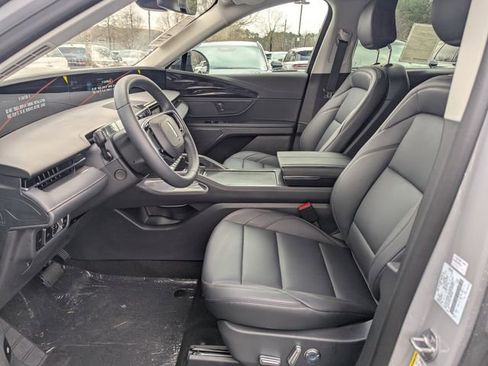 New 2026 Lincoln Nautilus Premier image 18