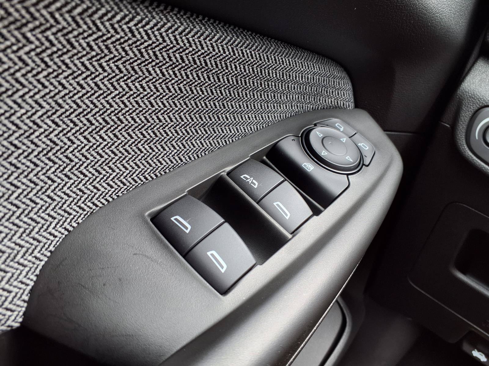 Used 2025 Chevrolet TrailBlazer LT w/ Driver Confidence Package FWD image 23