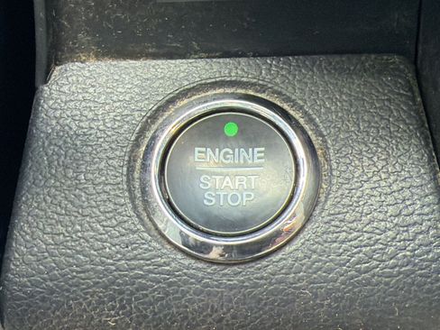 Used 2022 Ford F350 Lariat w/ Lariat Ultimate Package AWD/4WD image 19