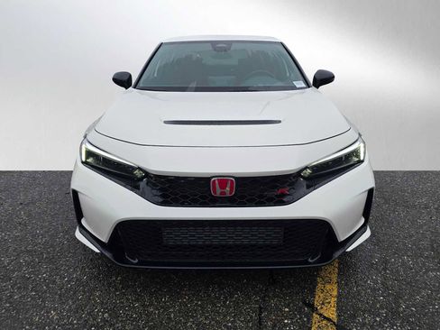 Used 2025 Honda Civic Type R image 8