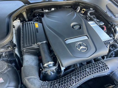 Used 2018 Mercedes-Benz E 300 image 33