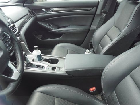 Used 2021 Honda Accord Sport image 8