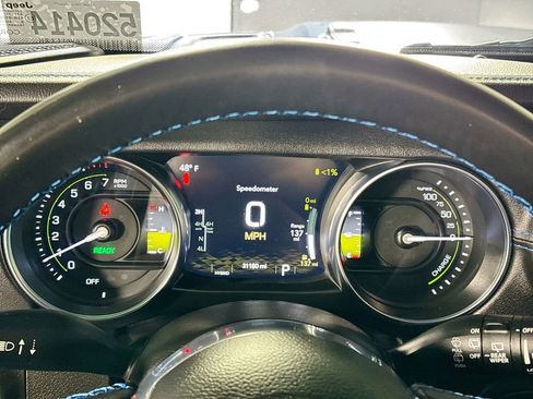 Used 2022 Jeep Wrangler Unlimited Rubicon 4xe AWD/4WD image 14