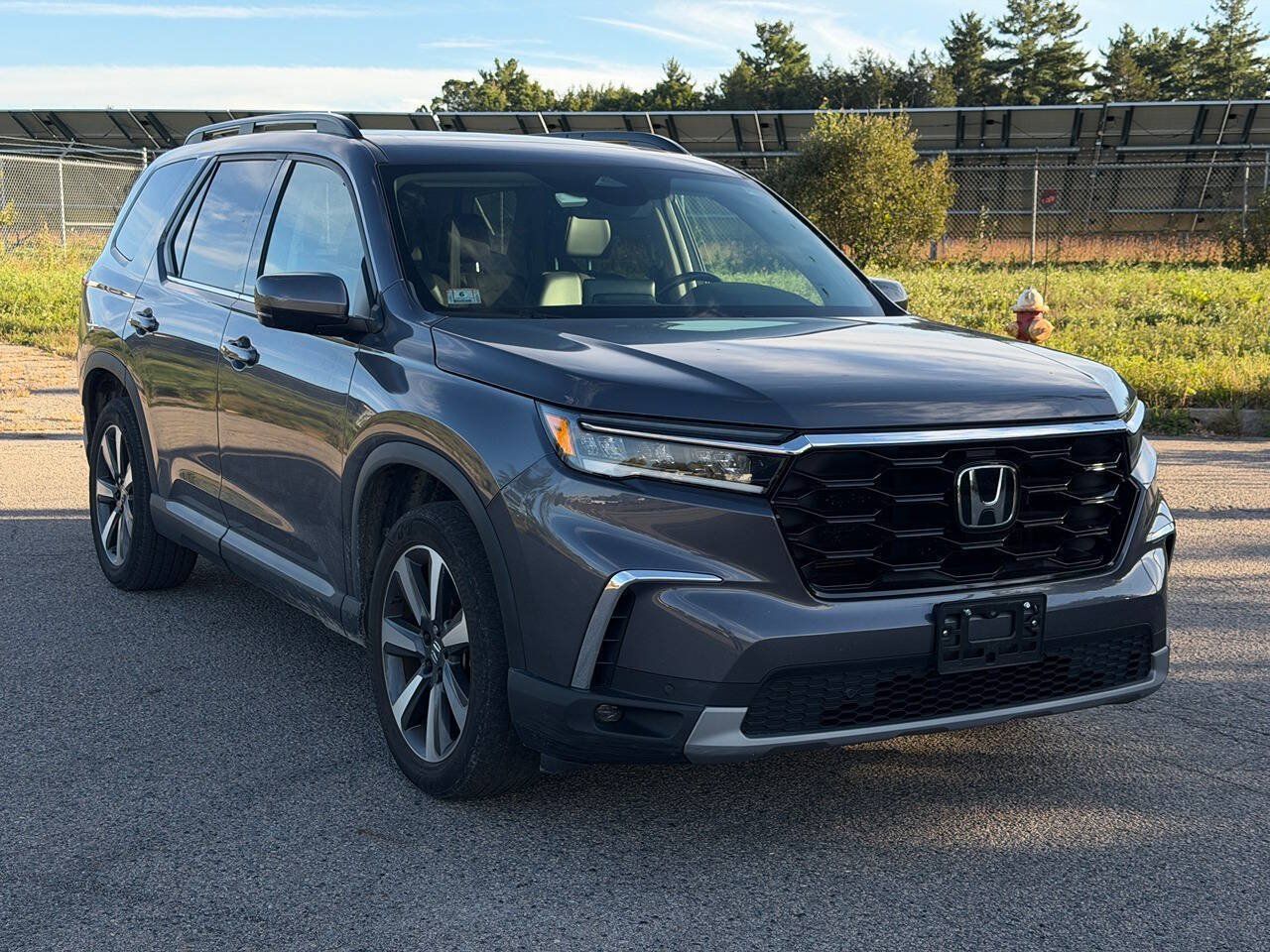 Used 2023 Honda Pilot Touring image 5