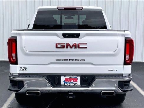Used 2022 GMC Sierra 1500 SLT w/ SLT Premium Plus Package image 4