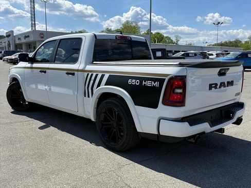 New 2026 RAM 1500 Big Horn AWD/4WD image 6