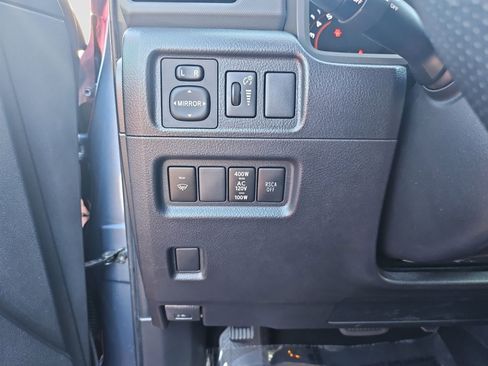 Used 2012 Toyota 4Runner Limited AWD/4WD image 19