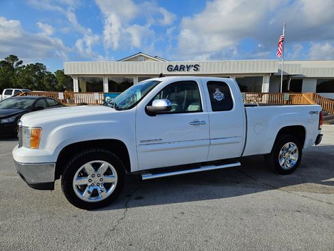 Used 2013 GMC Sierra 1500 SLE image 2