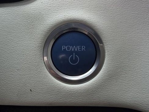 Used 2023 Toyota Sequoia Capstone AWD/4WD image 21