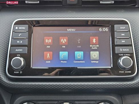 New 2025 Nissan Kicks Play S image 13