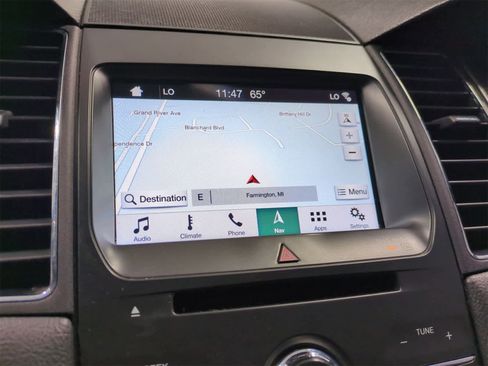 Used 2016 Ford Taurus SEL w/ Equipment Group 201A image 9