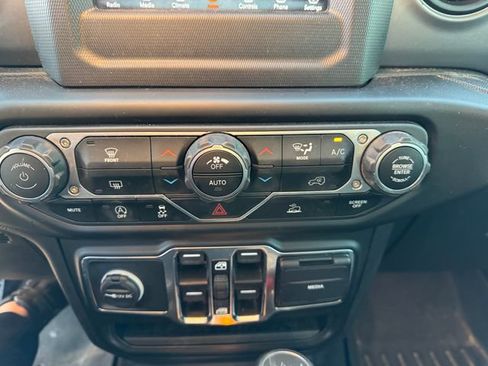 Used 2021 Jeep Wrangler Unlimited Sport S image 23