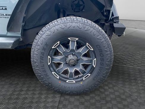 Used 2015 Jeep Wrangler Unlimited Sport w/ Quick Order Package 23S AWD/4WD image 33