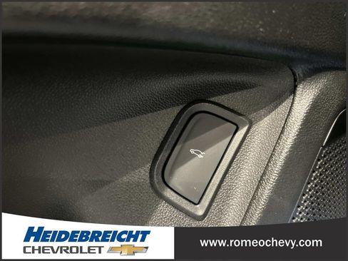 Used 2024 Chevrolet Blazer EV LT AWD/4WD image 30