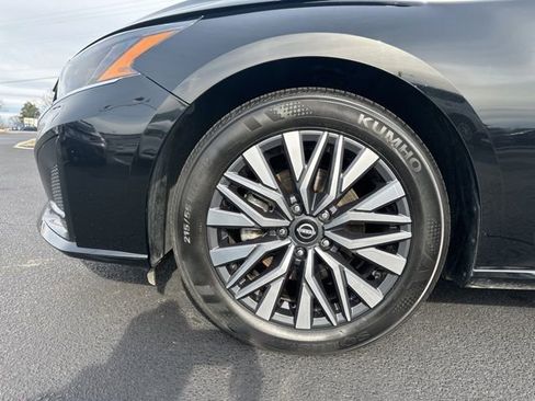 Used 2024 Nissan Altima 2.5 SV image 27