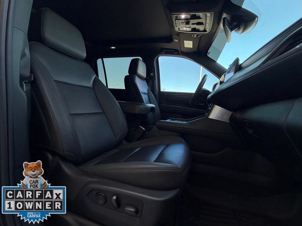Used 2024 Chevrolet Suburban Z71 w/ Luxury Package AWD/4WD image 25