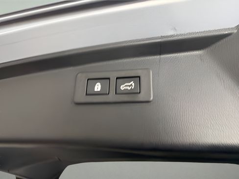 Certified 2025 Subaru Outback Wilderness AWD/4WD image 38