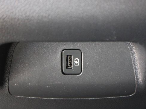 Used 2023 Nissan Sentra SR FWD image 40