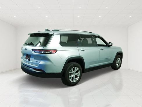Certified 2023 Jeep Grand Cherokee L Limited w/ Luxury Tech Group II AWD/4WD image 7