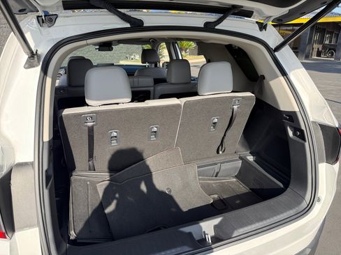 Used 2025 Honda Pilot Touring image 20