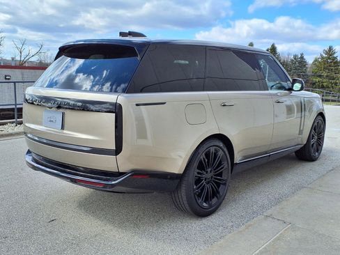 New 2026 Land Rover Range Rover Long Wheelbase SE image 5