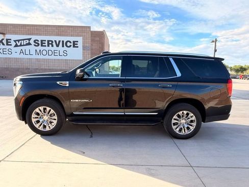 Used 2025 GMC Yukon Denali AWD/4WD image 10