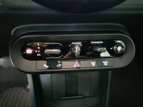 New 2026 MINI Cooper 2-Door Hardtop image 19