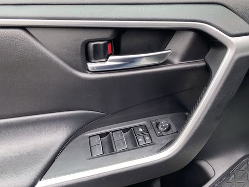 Used 2023 Toyota RAV4 XLE w/ Convenience Package image 19