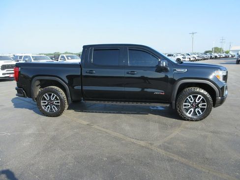 Certified 2021 GMC Sierra 1500 AT4 w/ AT4 Premium Package AWD/4WD image 7