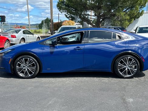 Used 2023 Toyota Prius Limited image 7