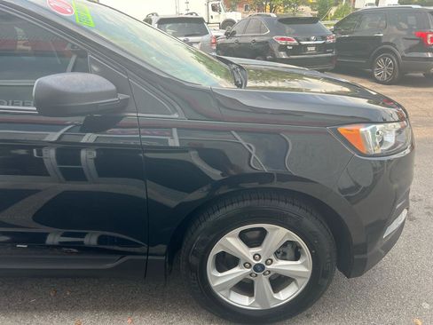 Used 2020 Ford Edge SE FWD image 8