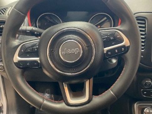Used 2021 Jeep Compass Trailhawk AWD/4WD image 24