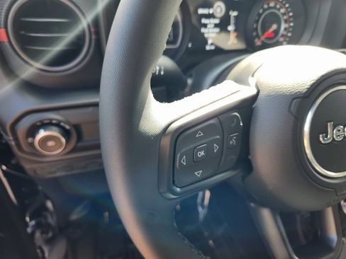 New 2025 Jeep Wrangler Unlimited Rubicon image 20