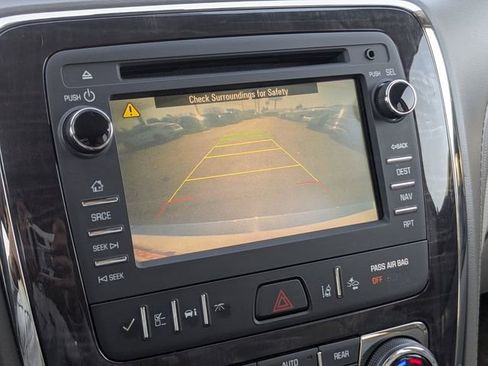 Used 2017 Buick Enclave Premium image 21