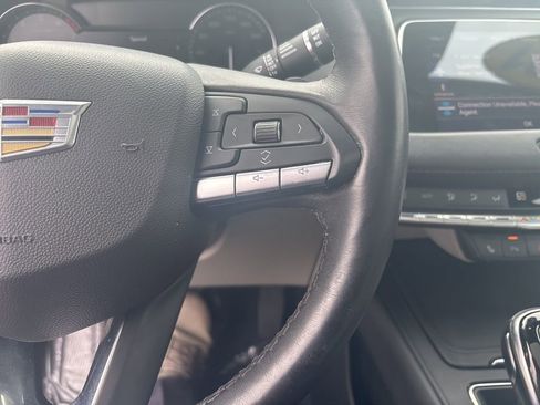 Used 2021 Cadillac XT4 Luxury w/ Cold Weather Package AWD/4WD image 21